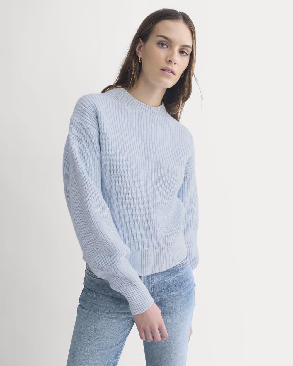 Cropped Ribbed Crew in Everyday Cotton in Skywriting — front view