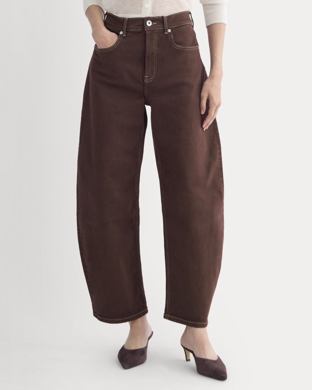 The Way-High® Curve Jean in Bitter Chocolate — detail view