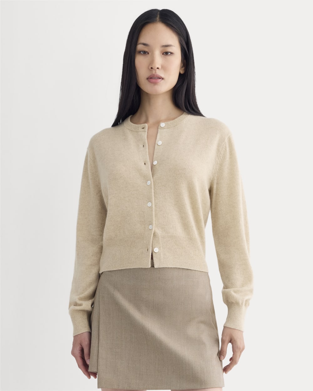 Cashmere Cropped Cardigan in Heather Light Camel — front view