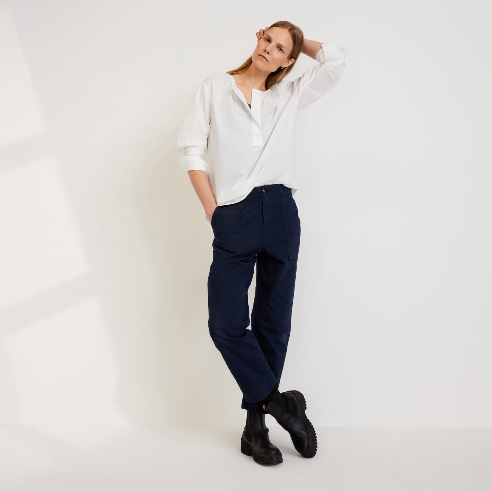 The Organic Cotton Herringbone Pant in Navy — detail view