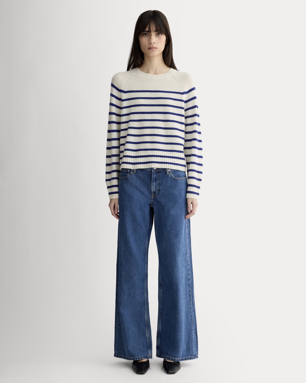 The Boxy Crew in Cashmere in Soft White / Deep Blue — detail view