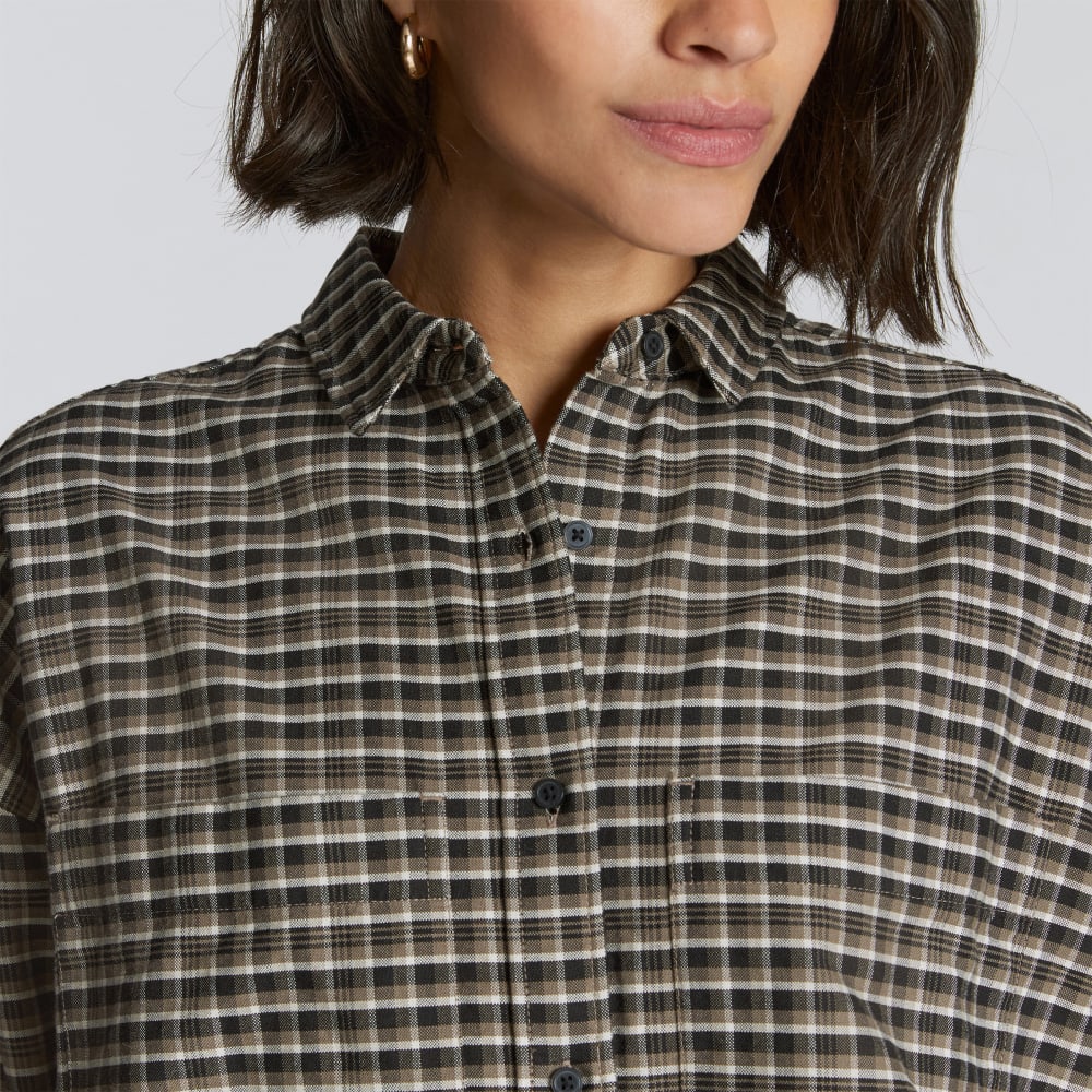 The Boxy Oxford in Falcon Mini Plaid — detail view