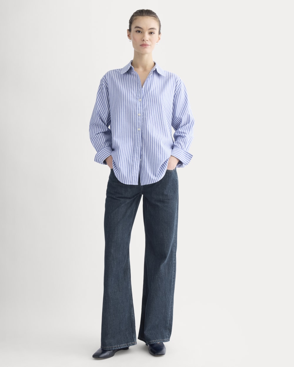 Everyday Shirt in Silky Cotton in Bone / Mazarine Blue — detail view
