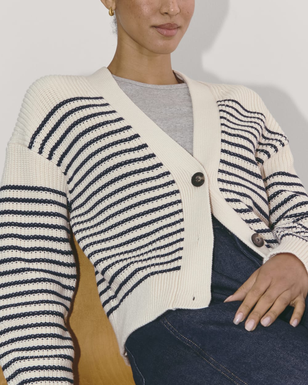 The Boxy Cardigan in Everyday Cotton in Canvas / Navy — detail view