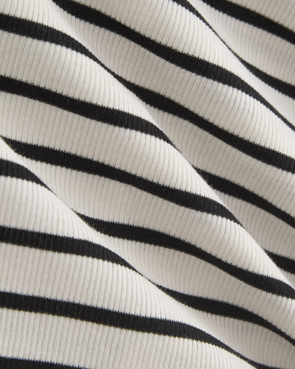 The Luxe Rib Scoop-Neck Tee in Bone / Black — detail view