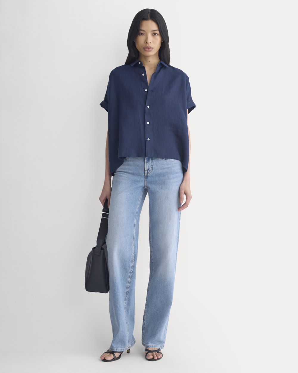 The Boxy Shirt in Linen in Navy — detail view