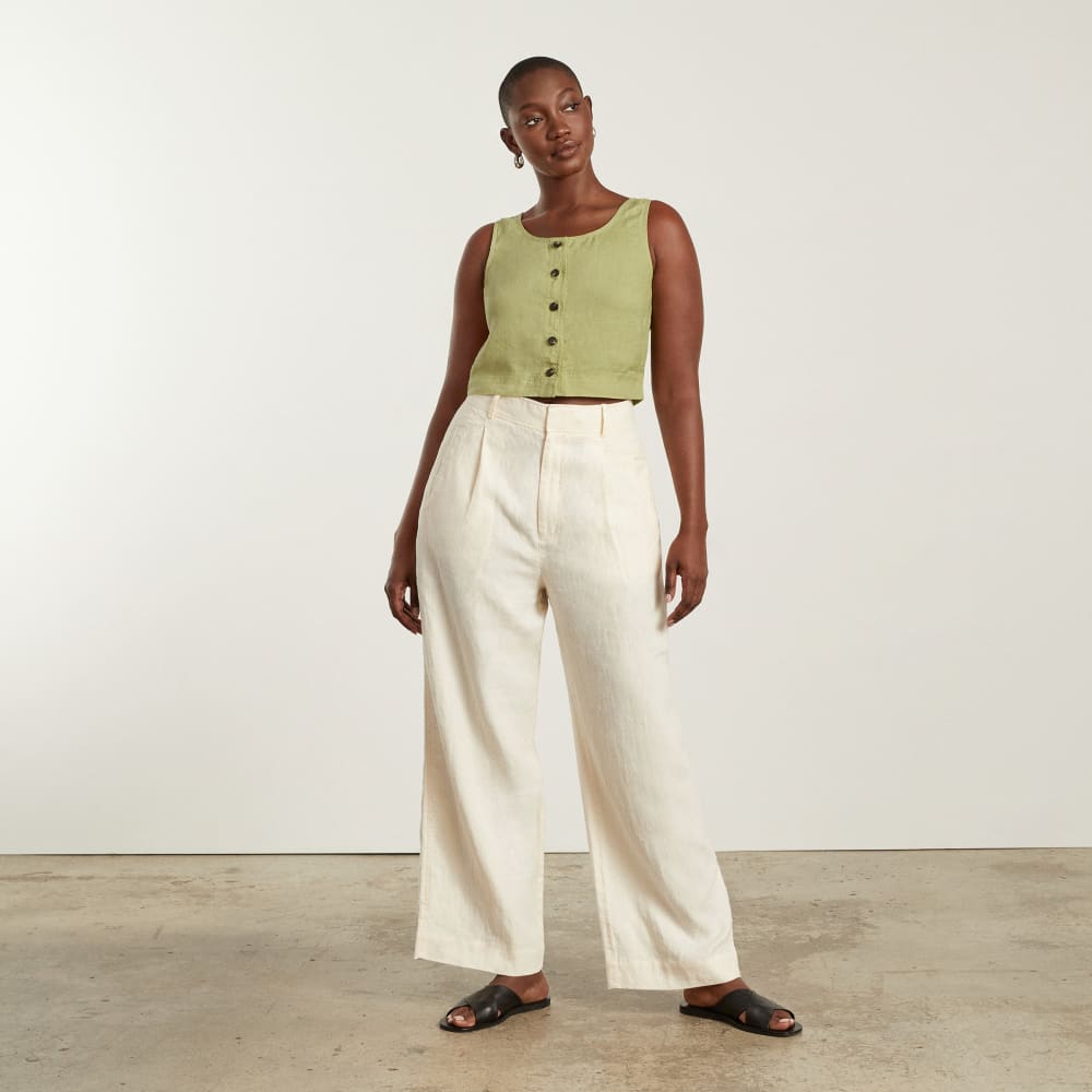 The Linen Button-Front Crop Tank in Leek — detail view