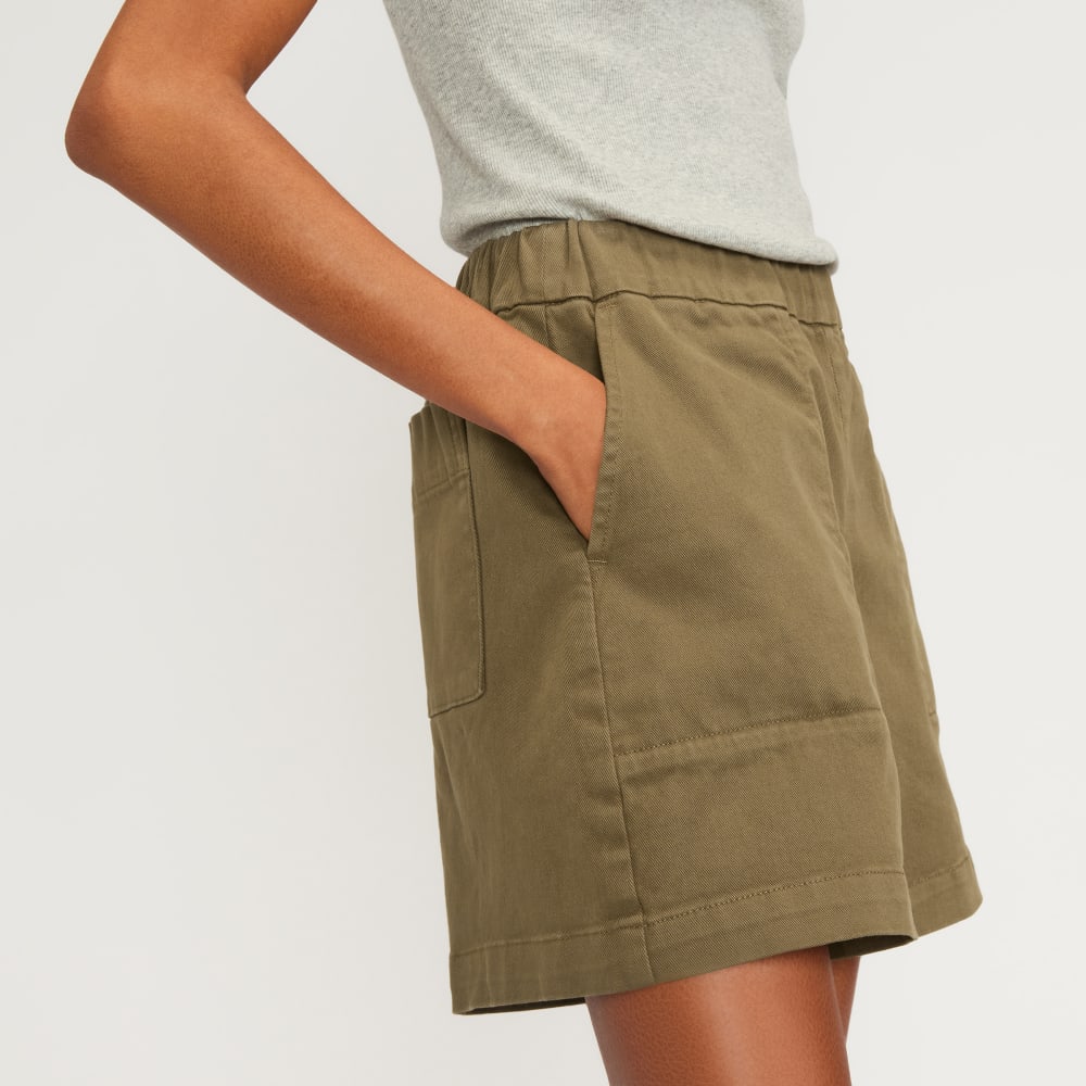 The Organic Pull-On Short in Beech — detail view