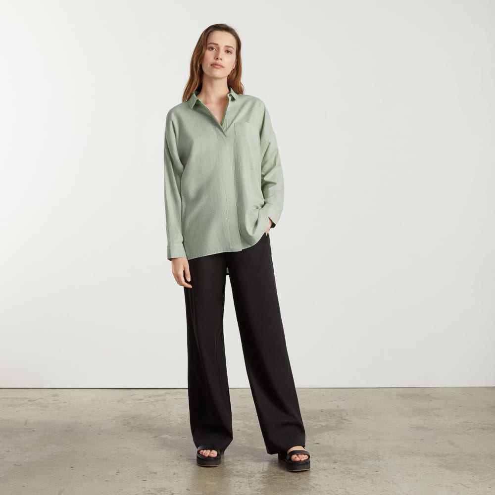 The Oversized Silky Cotton Shirt in Laurel — detail view