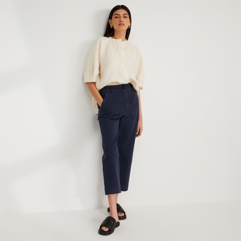 The Linen Puff Sleeve Shirt in Canvas — detail view