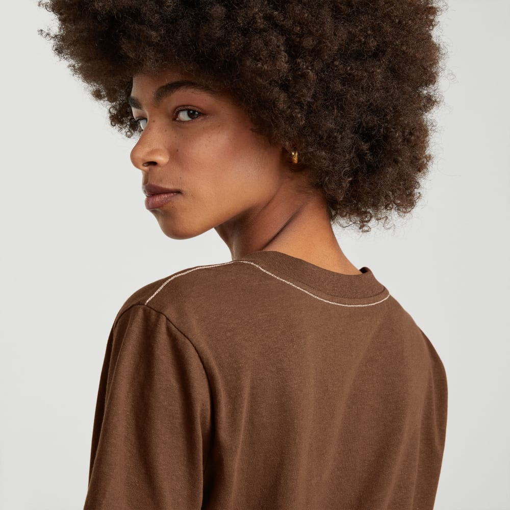 The Vintage V-Neck Hemp Tee in Espresso — detail view