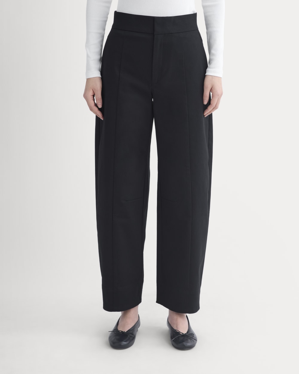 Seamed Balloon Pant in Black — detail view