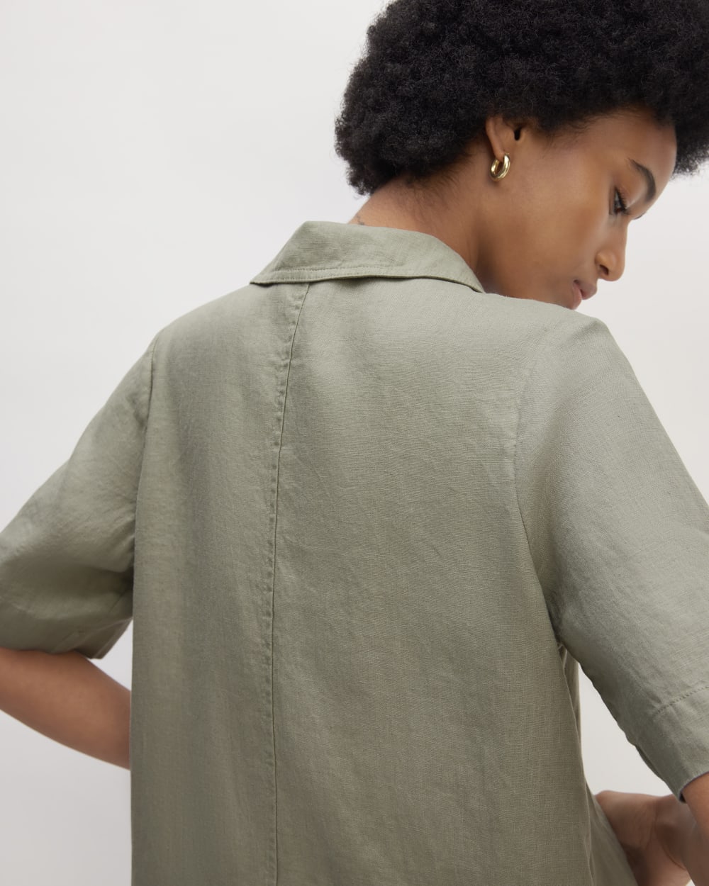 The Shirtdress in Linen in Sage Green — detail view