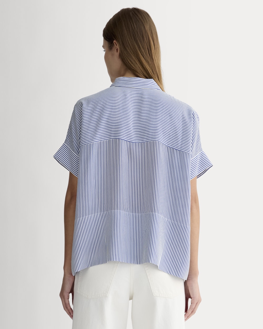 The Boxy Shirt in Washable Silk in Blue / White — detail view