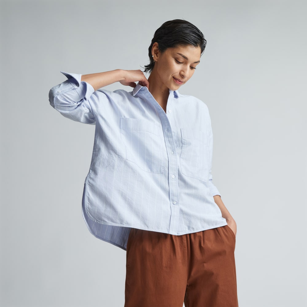The Boxy Oxford in Periwinkle / White — front view
