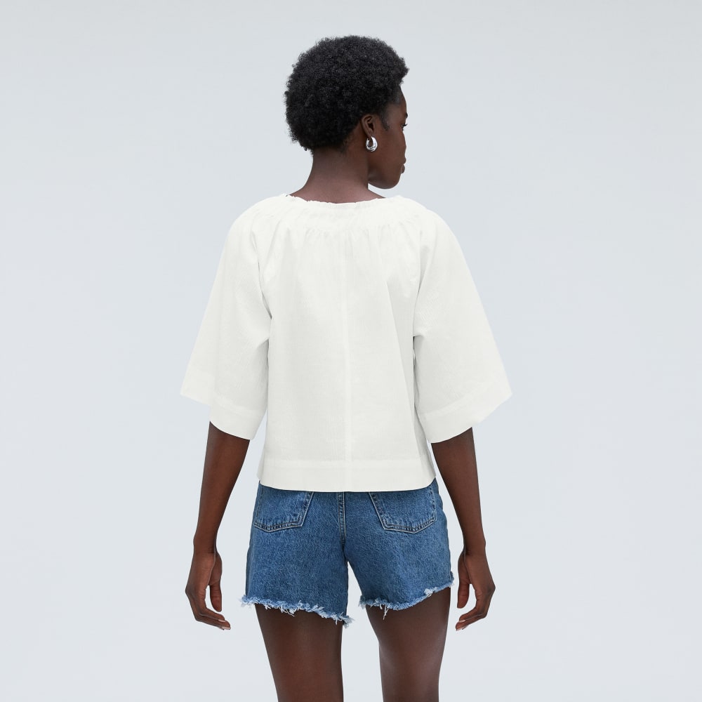 The Seersucker Gathered Tee in White — detail view