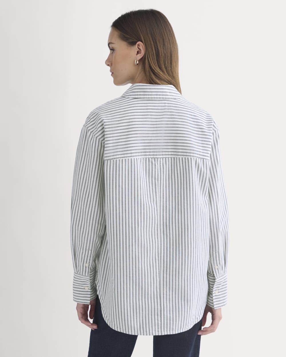 Everyday Oxford Shirt in Bone/Navy — detail view