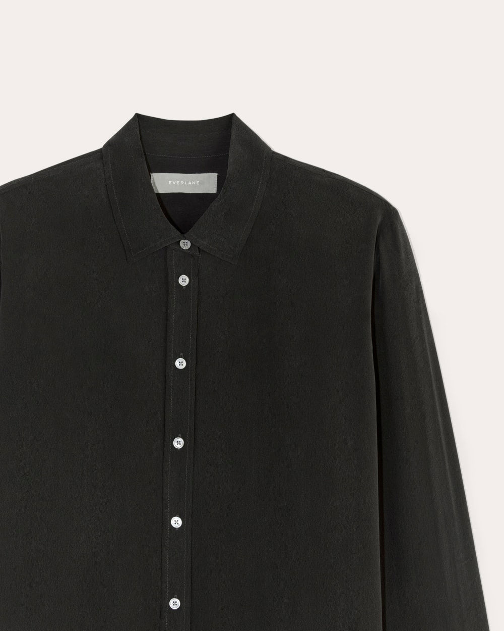 The Must-Have Shirt in Washable Silk in Black — detail view