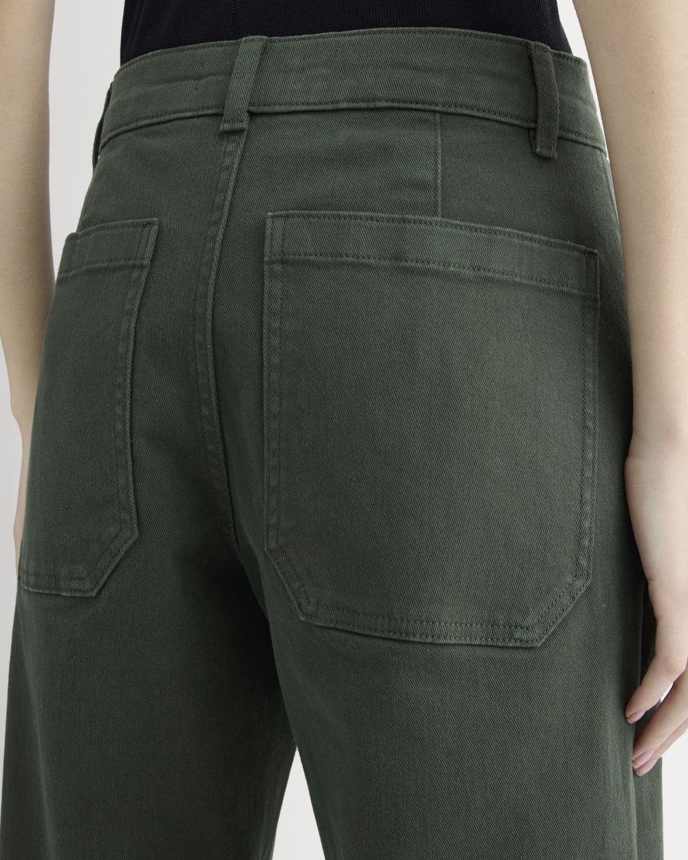 The Utility Straight-Leg Pant in Dark Forest — detail view