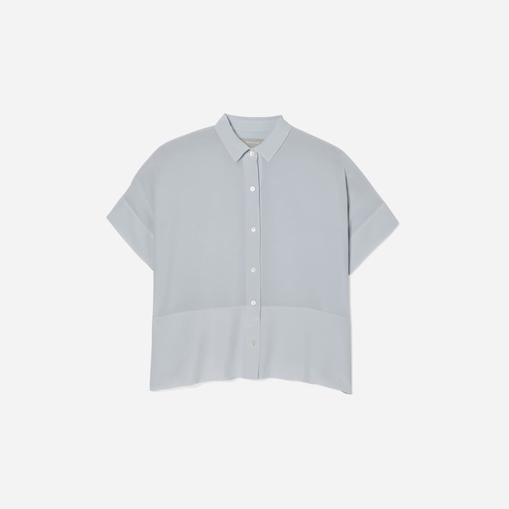 The Boxy Shirt in Washable Silk in Sky — front view
