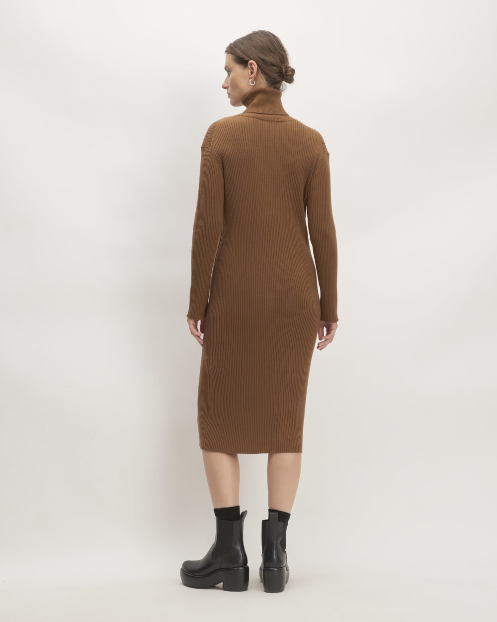 The Cotton-Merino Turtleneck Dress in Rich Camel — detail view