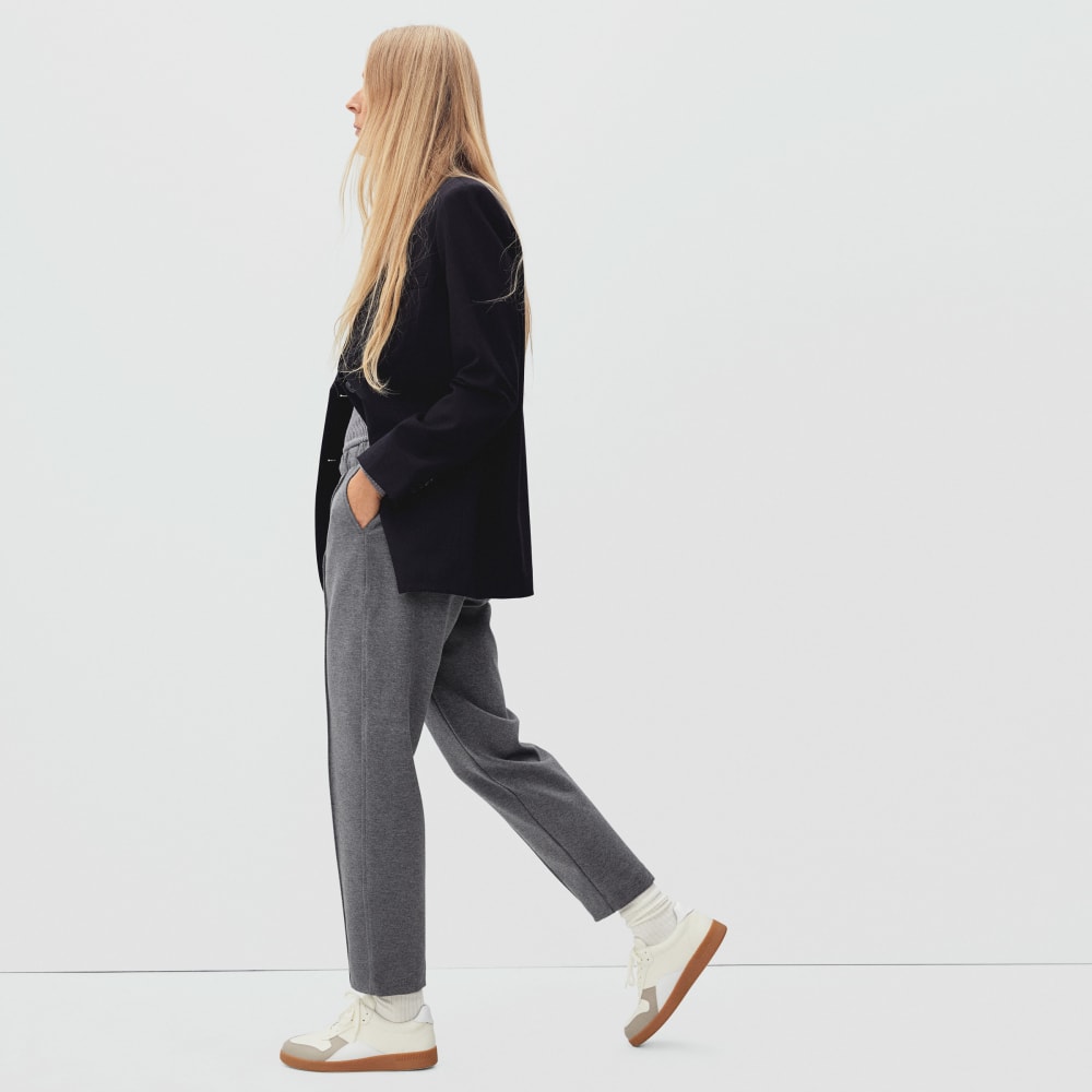 The Dream Pant® in Heathered Charcoal — detail view