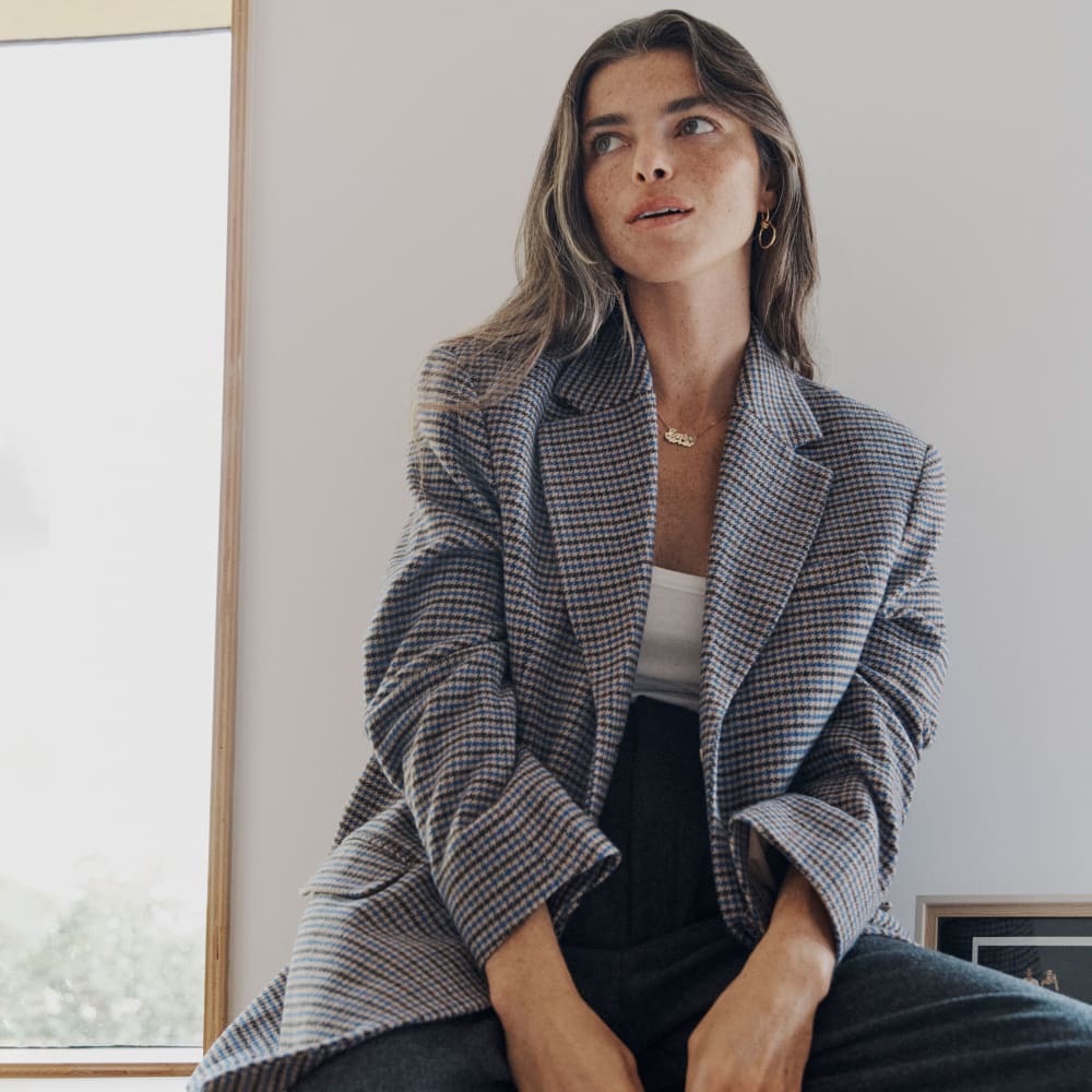 The ReWool® ’80s Blazer in Blue / Brown Houndstooth — detail view