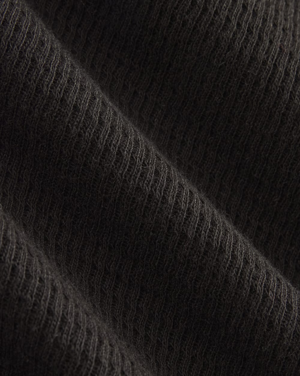 Boxy Henley in Cozy Waffle in Black — detail view