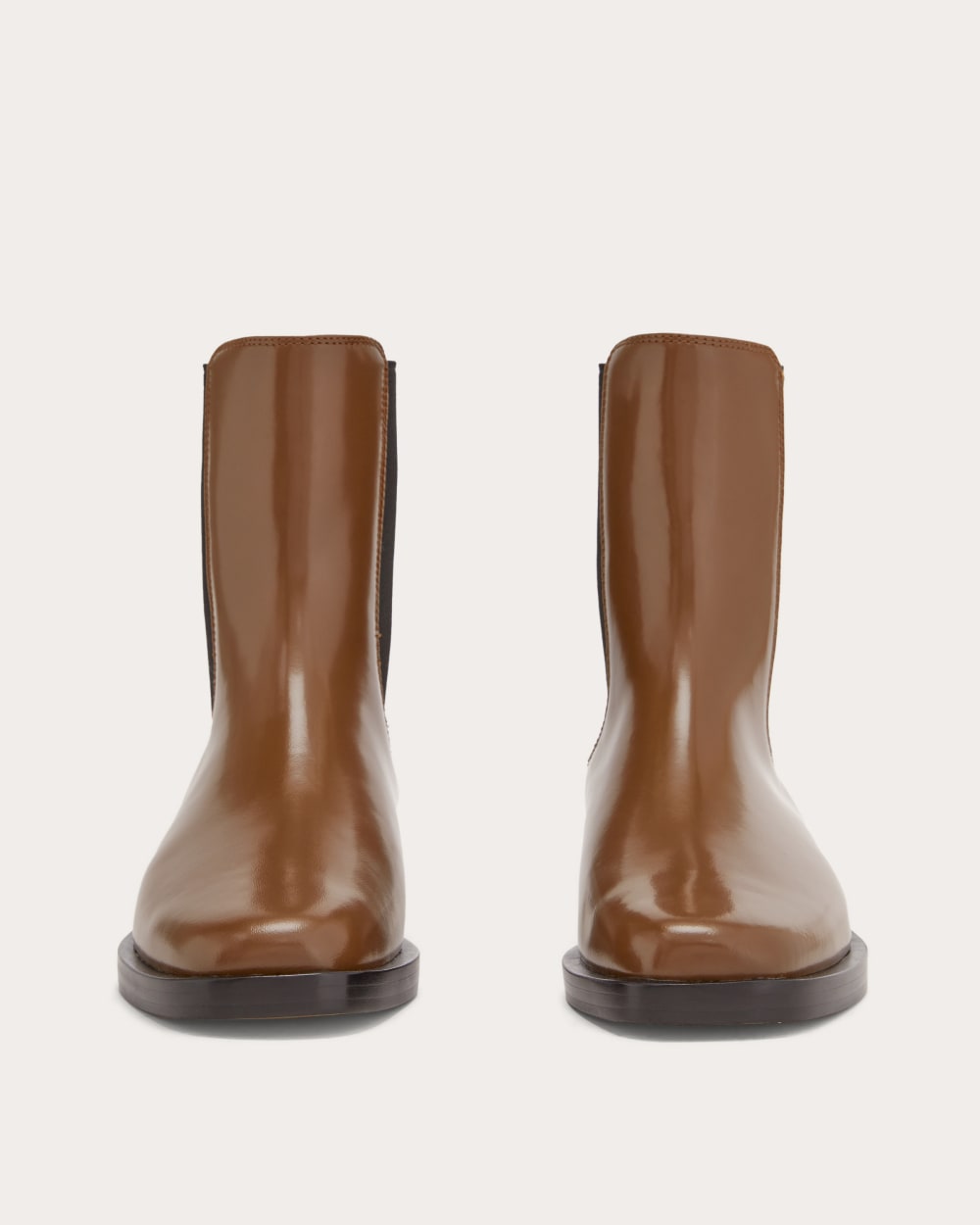 The Chelsea Boot in Rum — detail view