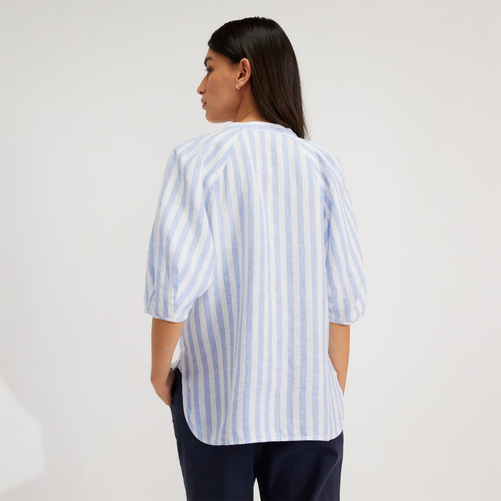 The Linen Puff Sleeve Shirt in Blue / White — detail view