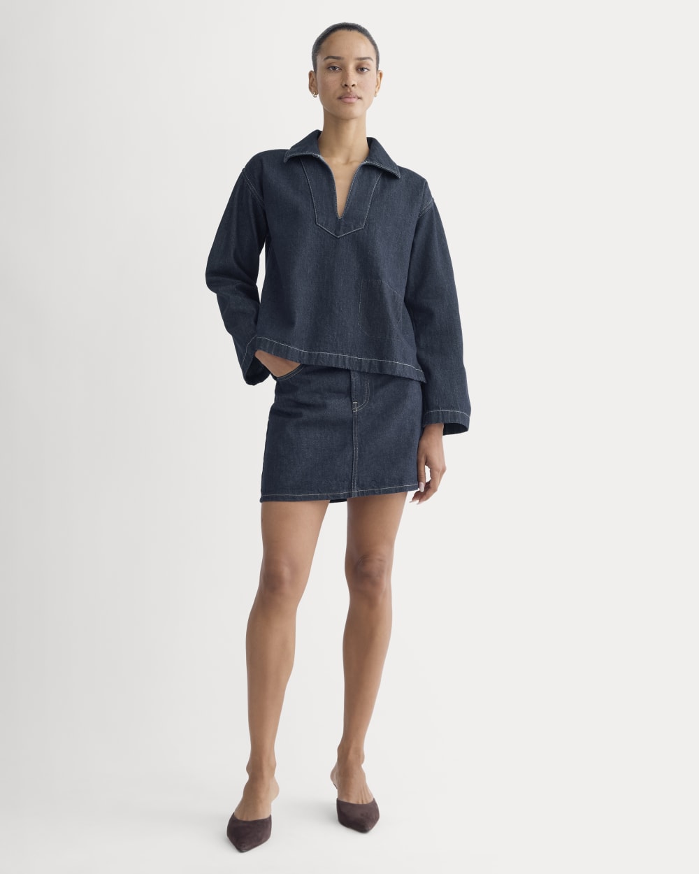 The Cropped Denim Tunic in Tungsten Rinse — detail view