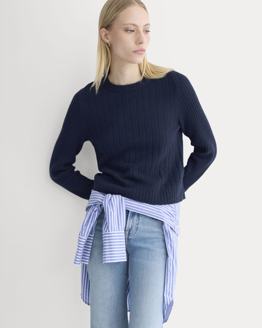 Mix Ribbed Crew in Cashmere in Navy — detail view