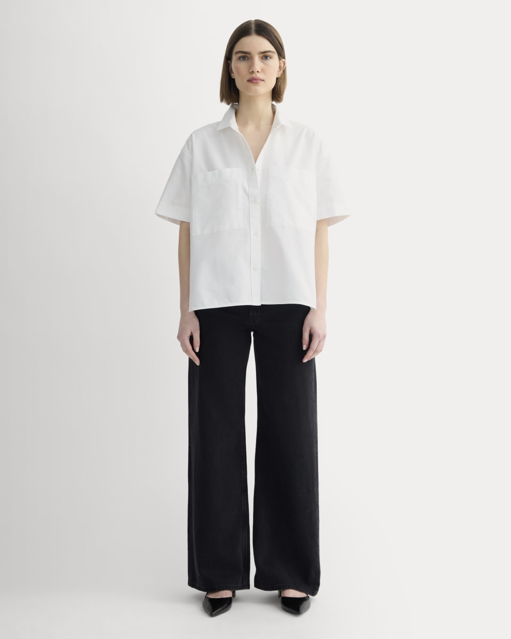 The Short-Sleeve Boxy Oxford in White — detail view