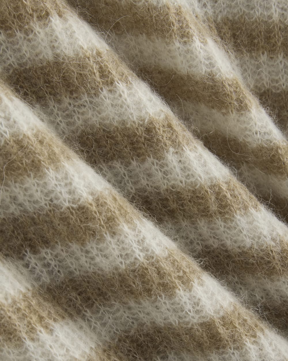The Cocoon Crew in Alpaca in Mallow Heather/Camel — detail view