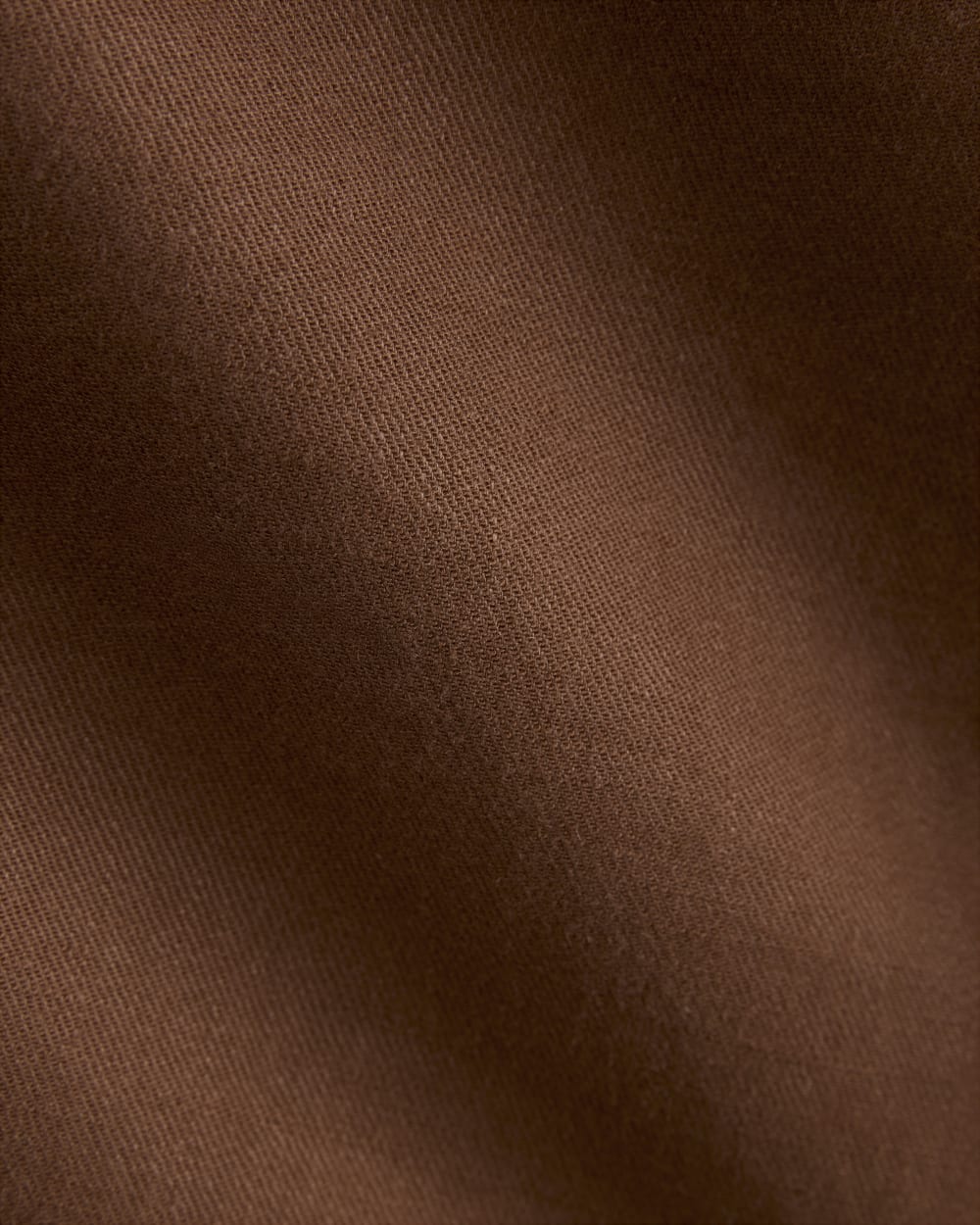The Everywhere Pant in Stretch Linen in Cedarwood — detail view