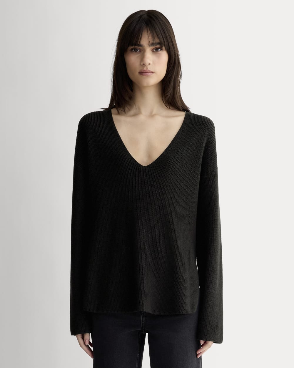 The Slouchy V-Neck in Everyday Cotton in Black — front view