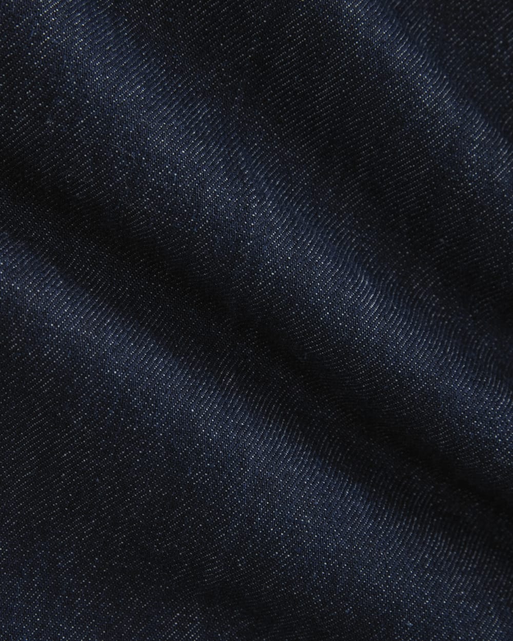 Lightweight Mariner Jean in Tungsten Rinse — detail view