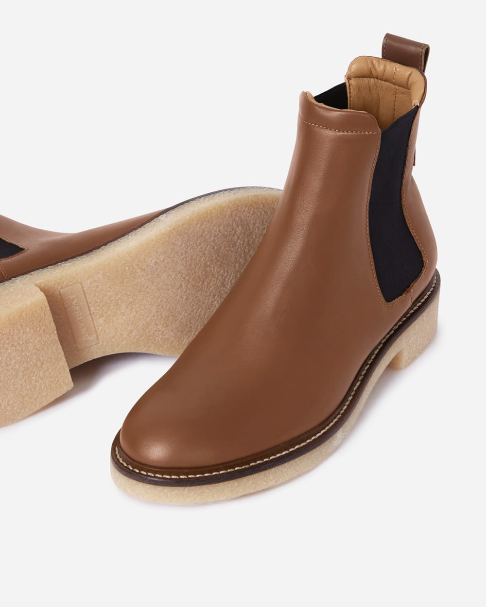 The Chelsea Boot in Tobacco — detail view