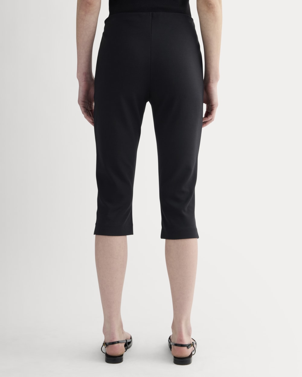 The Dream Capri in Black — detail view
