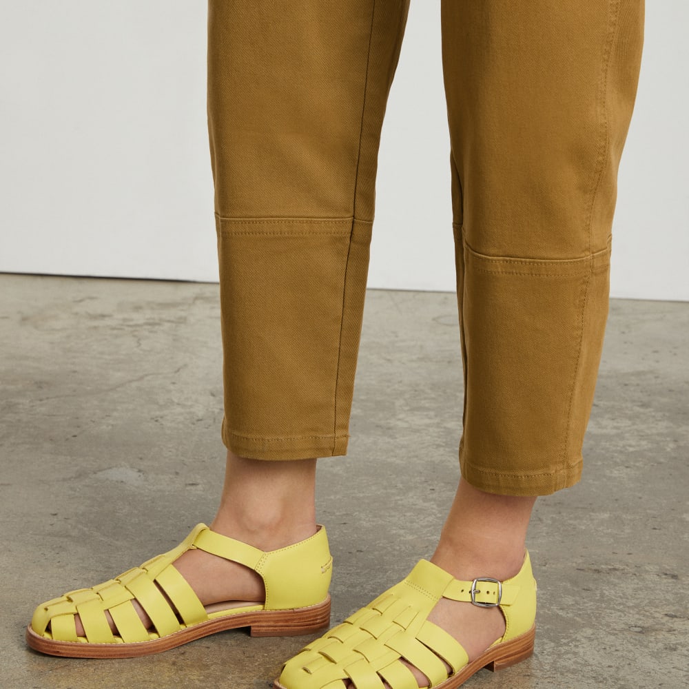 The Utility Barrel Pant in Golden Brown — detail view