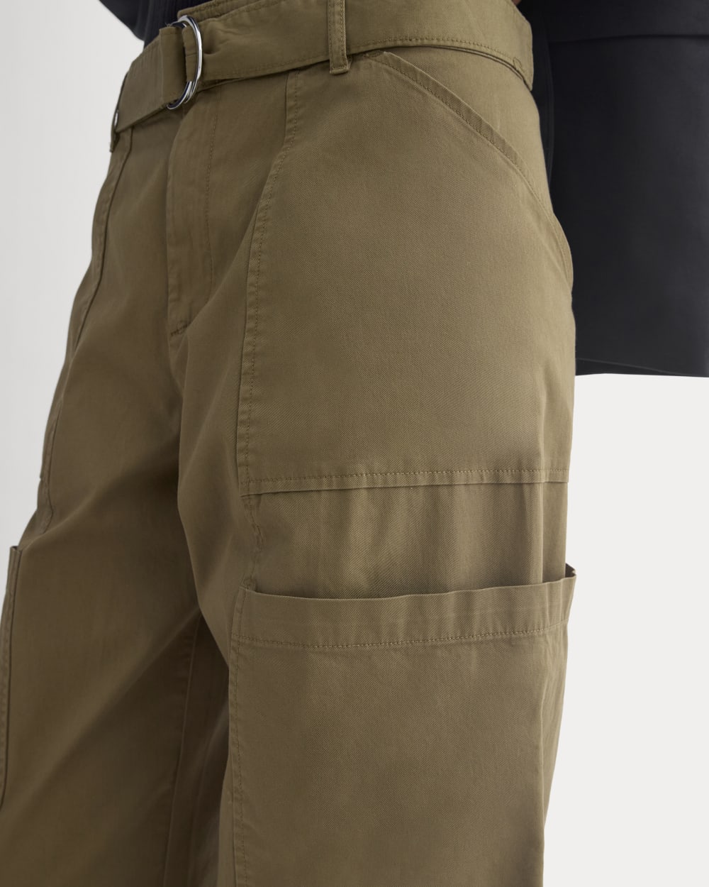 Utility Straight-Leg Cargo Pant in Olive — detail view
