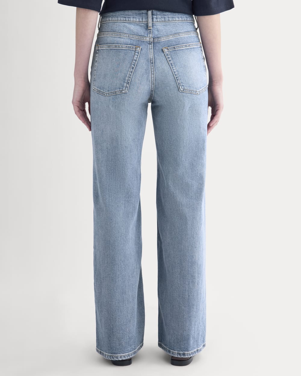 The Way-High® Sailor Jean 2.0 in Medium Wash — detail view