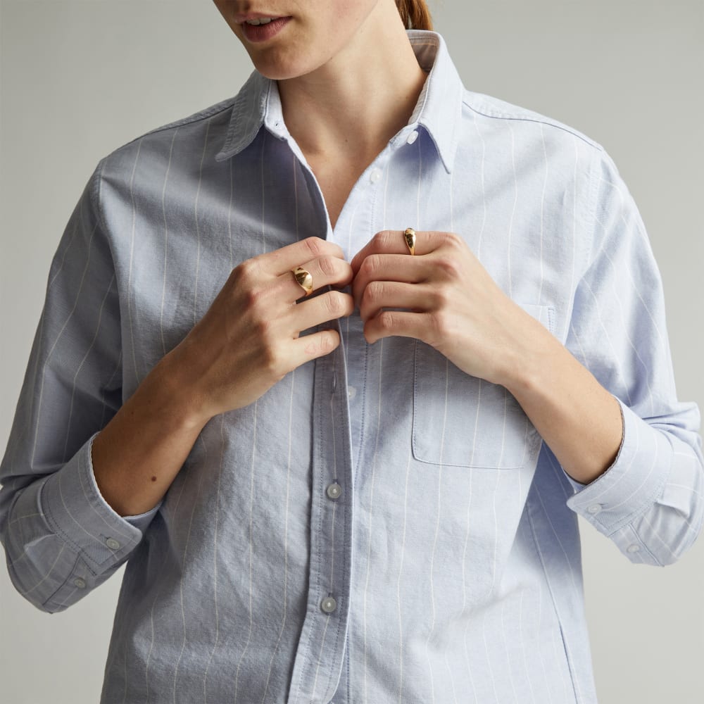 The Must-Have Oxford Shirt in Periwinkle / White — detail view