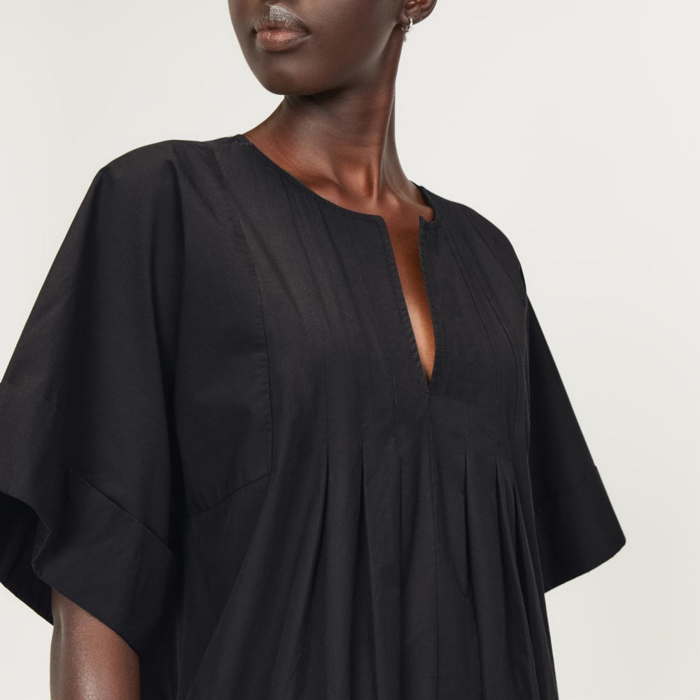 The Poplin Caftan Dress in Black — detail view