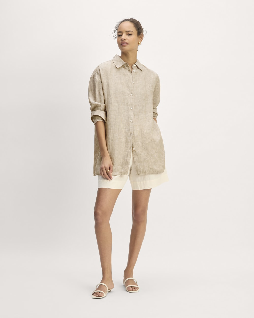 The Boyfriend Shirt in Linen in Cornstalk Chambray — detail view