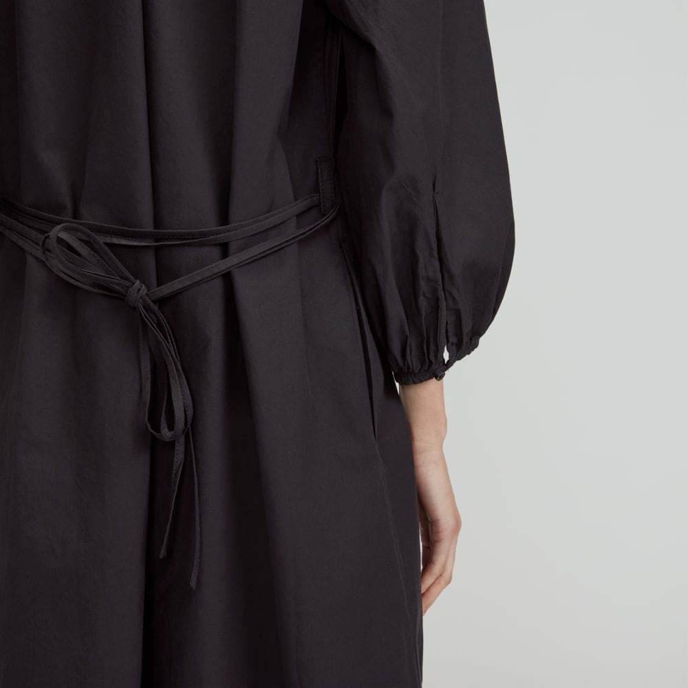 The Raglan Sleeve Poplin Dress in Black — detail view