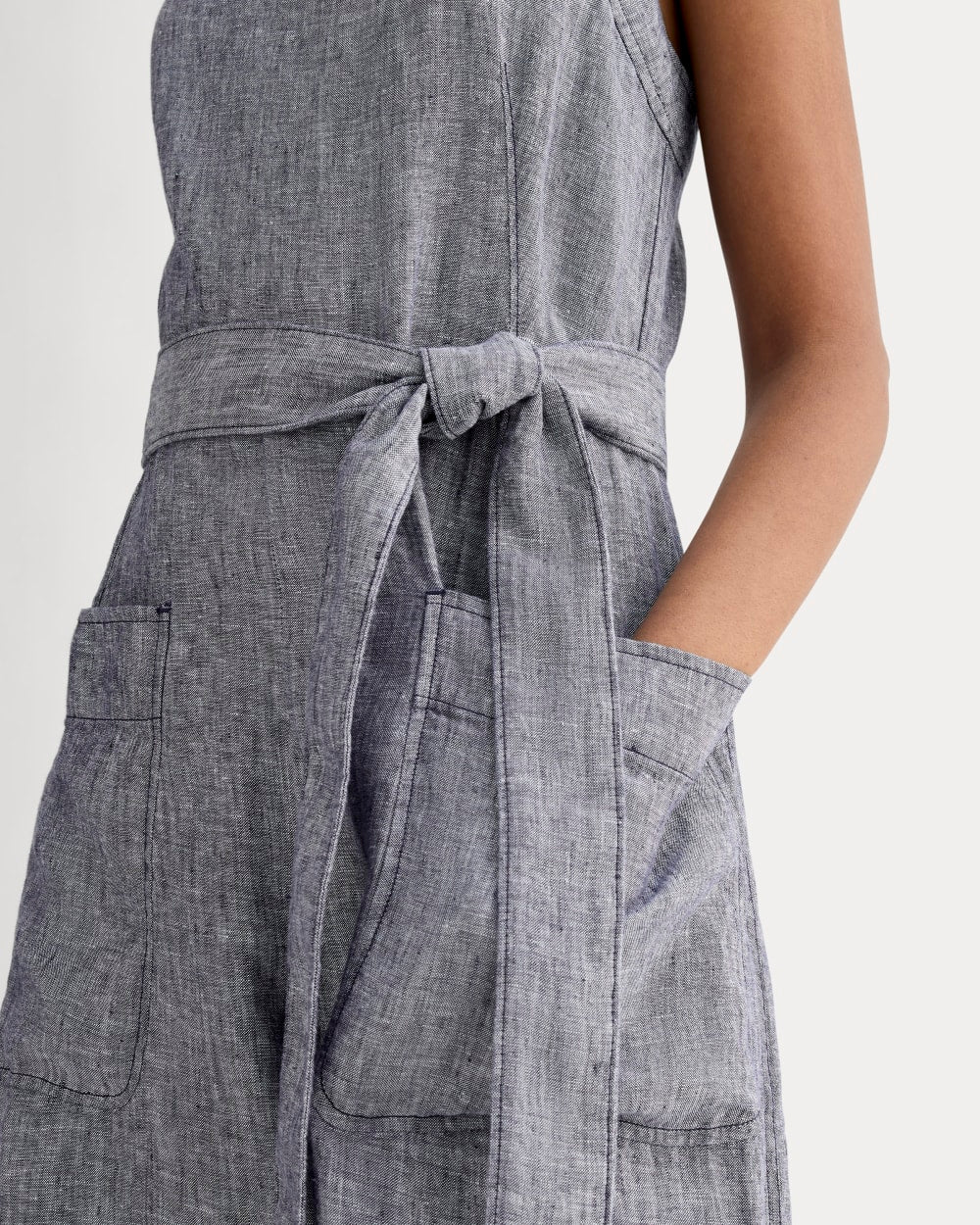 The Utility Coverall in Linen in Navy Chambray — detail view
