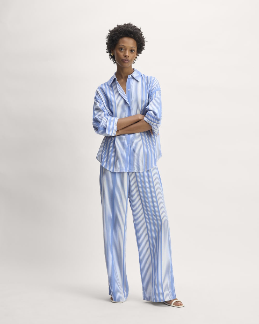 The Oversized Shirt in Butterlite in Granada Sky Blue / Bone — detail view