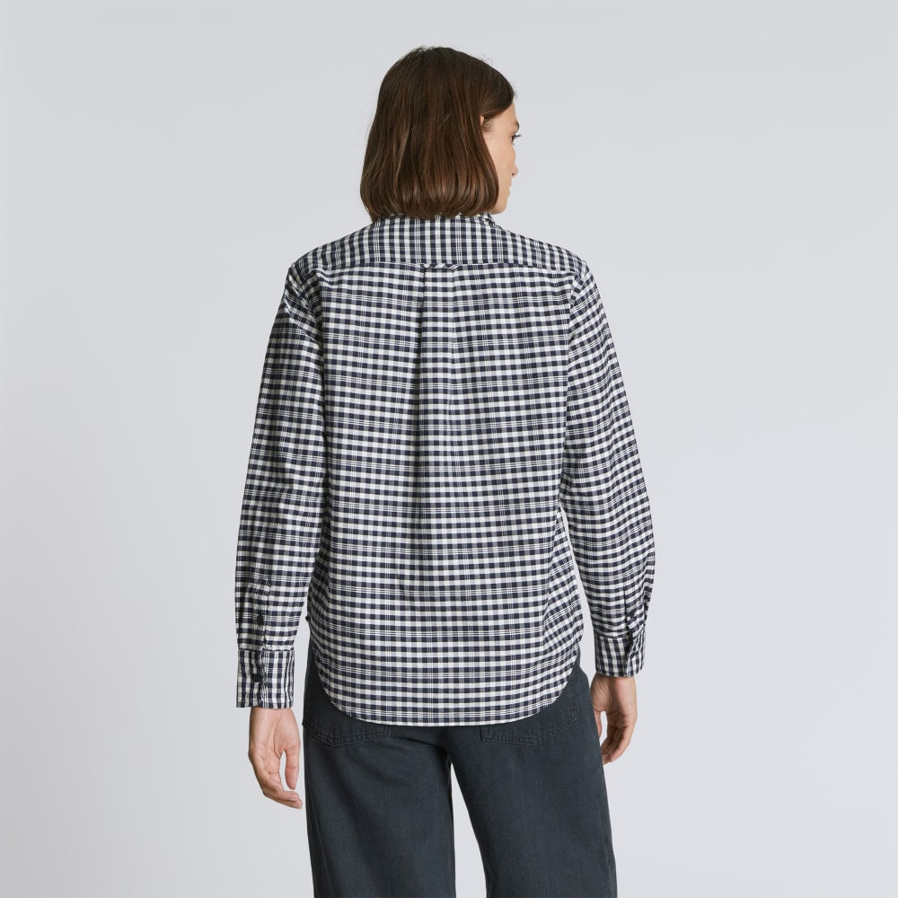 The Must-Have Oxford Shirt in Ocean Cavern Plaid — detail view