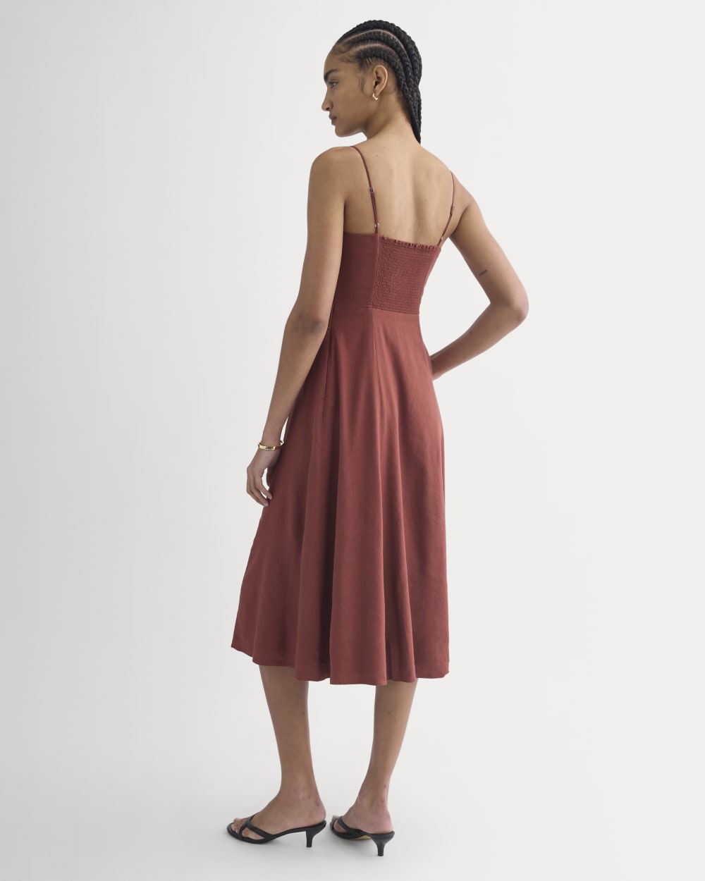 Tie-Neck Dress in Stretch Linen in Henna Red — detail view